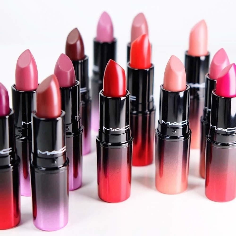 NIB-RETIRED, MAC Give Me Fever 428, Love Me Lipstick - Picture 9 of 12